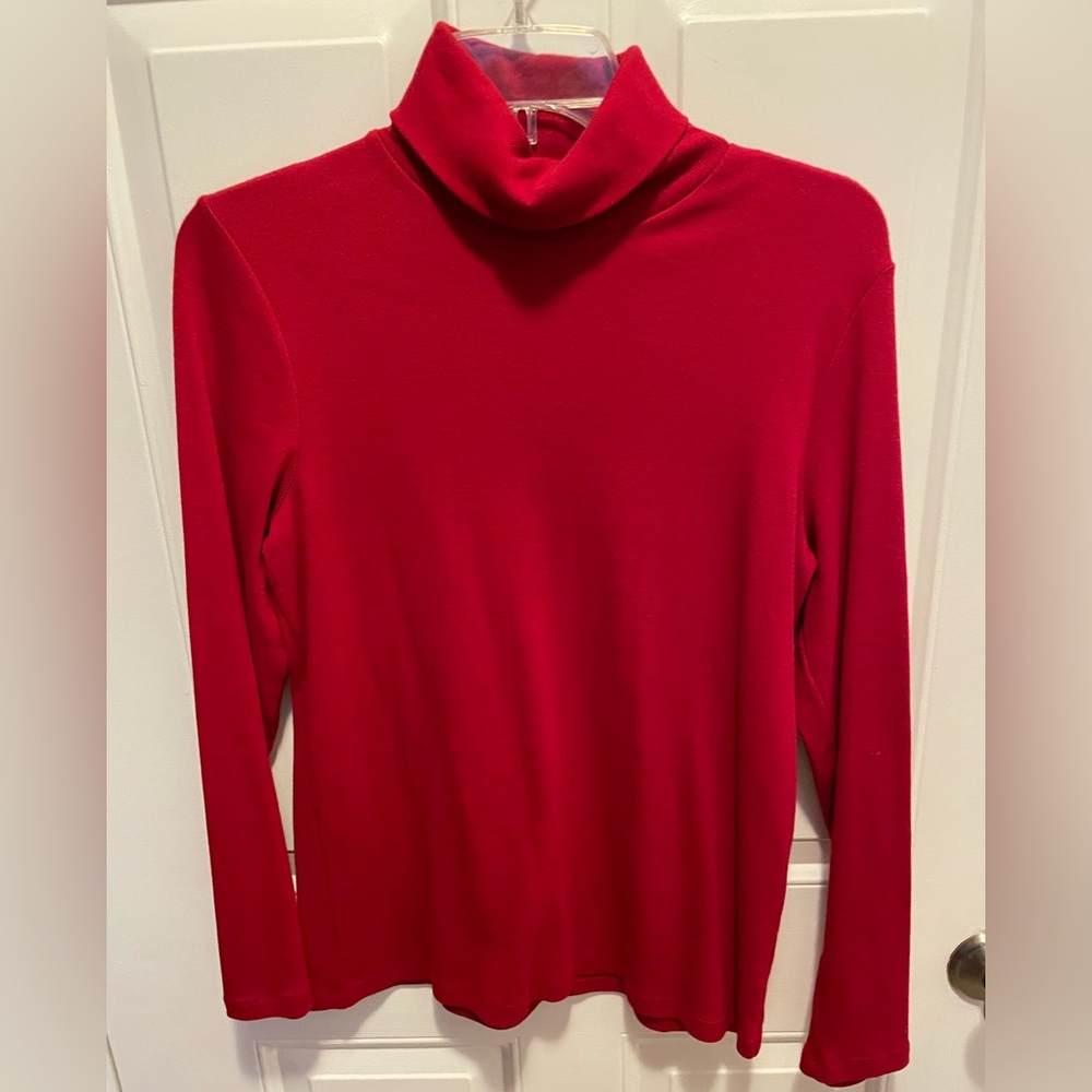 NWOT WEEKENDS BY CHICO’S RED TURTLE NECK SWEATER SIZE 1 or MEDIUM ❤️
